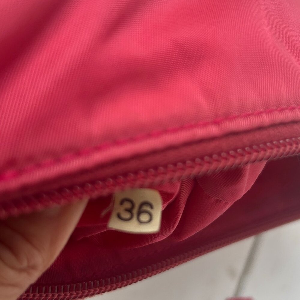 PRADA MINI Necessaire Y2K Tessuto NYLON PINK # 36 *RARE* Authentic! - Picture 5 of 11